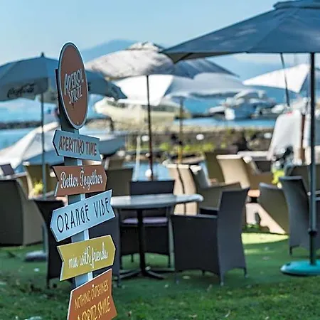 Hotel La Barcarolle 4*