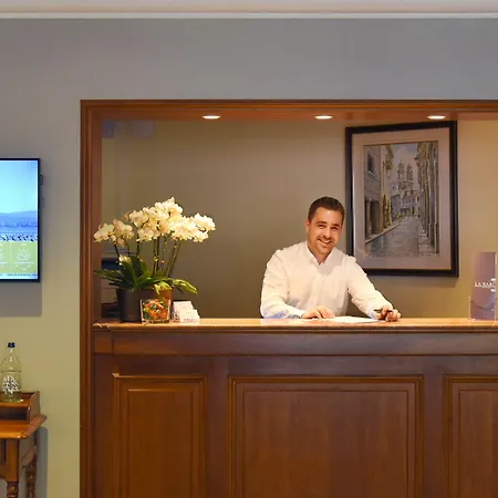 Hotel La Barcarolle 4*